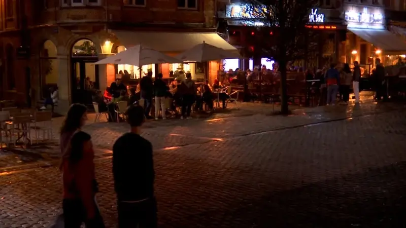 Tot 10 maanden cel voor drie mannen die politie-inspecteurs zwaar toetakelen op Oude Markt in Leuven