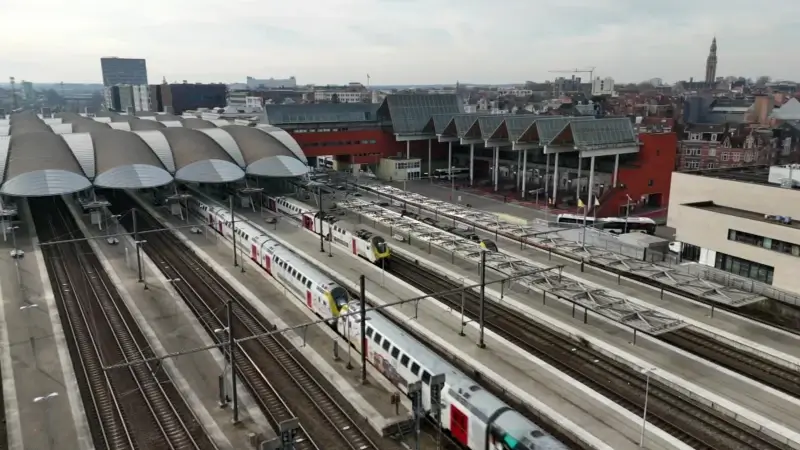 Veertiger gewond naar ziekenhuis afgevoerd na elektrocutie in station van Leuven