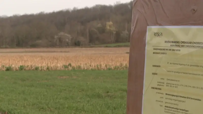 Gemeente Holsbeek dient bezwaar in tegen windturbines langs de E314: "Zelfs aan het kasteel van Horst zijn die turbines te zien, de impact is te groot"