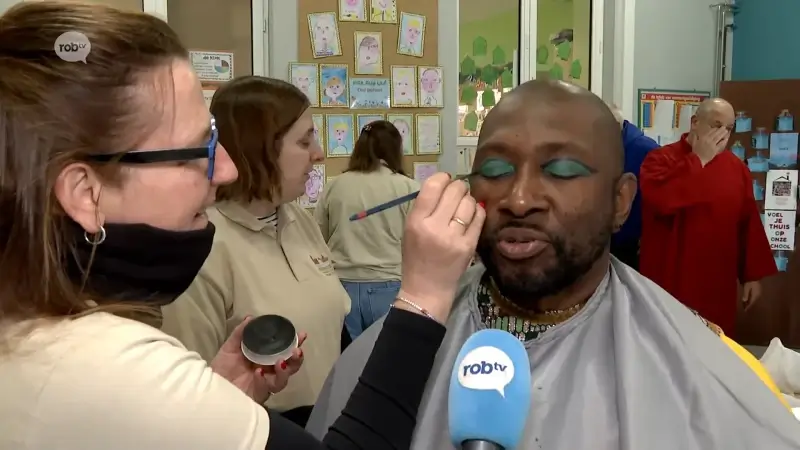 Jezus en Judas maken zich klaar voor Paardenprocessie: "Ik voel geen schaamte, zonder mij klopt het verhaal niet"