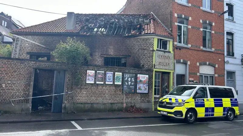 Keramiekatelier in Andreas Vesaliusstraat in Leuven vernield na brand: "Brand ontstond in tuin naast atelier"