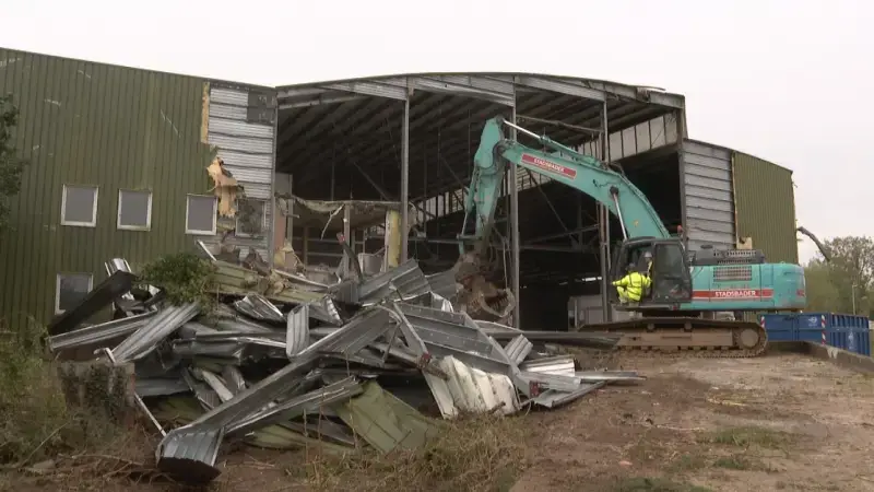 Werken aan veilingsite in Kampenhout-Sas begonnen ondanks jarenlang protest van gemeente Haacht: "Dit is geen luxeproject, het is een noodzaak"