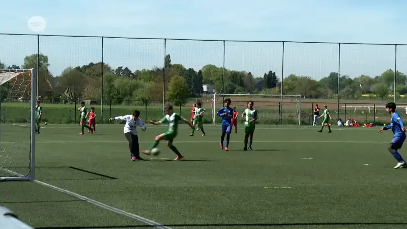 Boutersem investeert meer dan 600.000 euro in sportinfrastructuur: vernieuwd kunstgrasveld en renovatie tennisterreinen