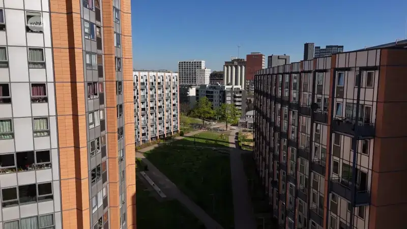440 mensen die aangewezen waren op leefloon in jaar tijd opnieuw aan het werk in Leuven : "Persoonlijke aanpak helpt"