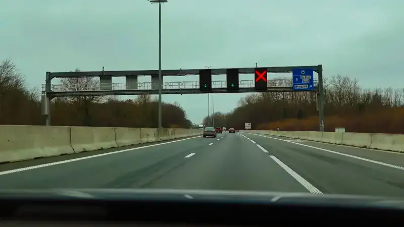 Spitsstroken op E40 en E314 gaan vaker geopend worden: "Meer druk in het verkeer"