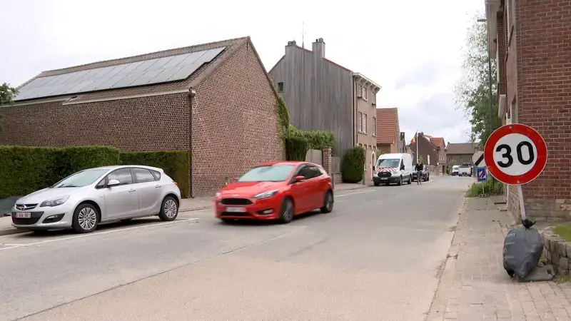 Stad wil maximale snelheid in bebouwde kom in Sint-Magriete-Houtem weer optrekken van 30 naar 50: "Draagvlak bij inwoners is beperkt"