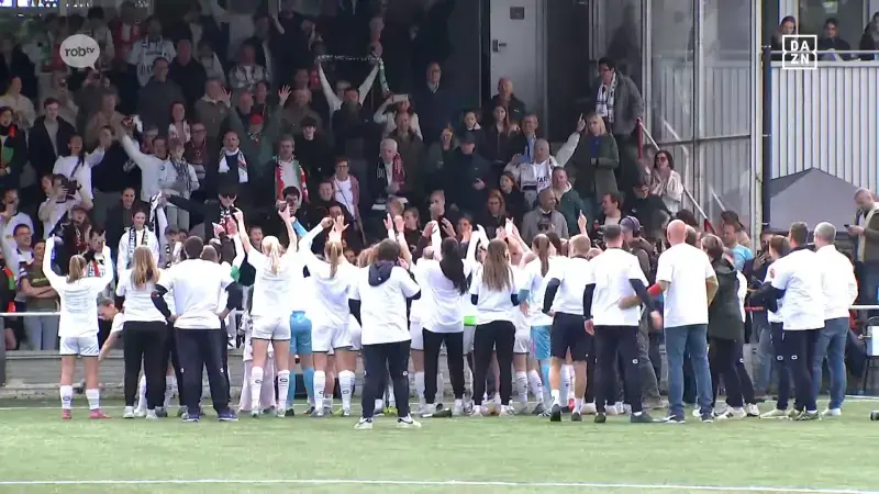 Vrouwen van OH Leuven verslaan Club Brugge (0-2) en zijn opnieuw kampioen van België: "Kampioen spelen vraagt een speciale groep"