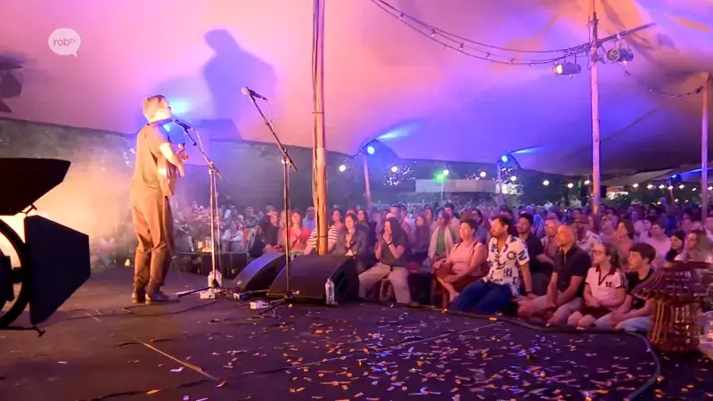 HERBELEEF het kampuvuurconcert van Gabriel Rios aan het Kasteel van Horst