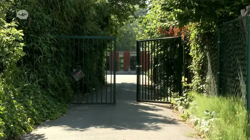 Dieven wandelen gewoon binnen in jeugdhuis de Zoenk in Kessel-Lo en stelen muziekbox, beamer en 50 euro uit kassa