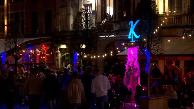 Twee twintigers riskeren één jaar cel na reeks vechtpartijen op Oude Markt in Leuven