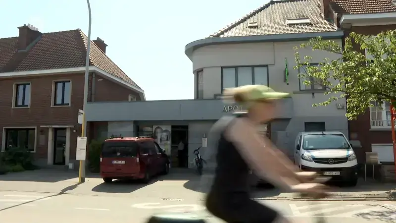 Dieven stelen cash geld en juwelen bij apotheek Lox in Kessel-Lo