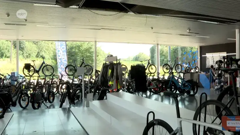 Dieven stelen dure fietsen ter waarde van 65.000 euro bij Velodrome in Tienen: "Gat in het dak gemaakt"