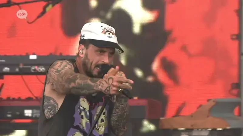 Zwangere Guy opent Werchter Parklife, straks komt headliner Linkin Park nog: "Als het mag van mijn ouders, ga ik in de moshpit"