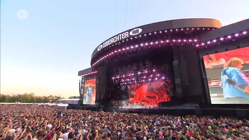 Dit was de eerste avond van Rock Werchter: Van "Fe-no-me-naal" tot "Ze gaat trouwen met mij"