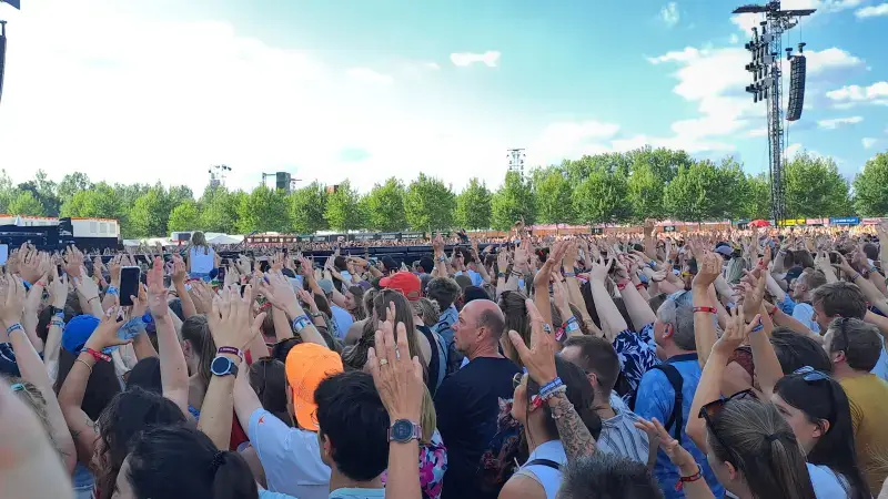 EXTRA JOURNAAL 12.30 u: uittocht Rock Werchter