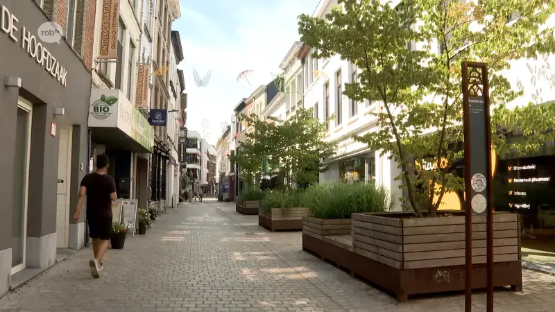 Stad plaatst nieuwe wegwijzers in centrum van Diest