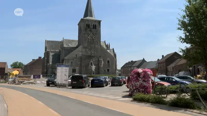 Het dorpsplein in Oplinter na een jaar opnieuw open: "Volledige vernieuwing van het centrum"