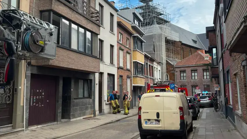 Appartementsgebouw in Overstraat in Diest onbewoonbaar na brand