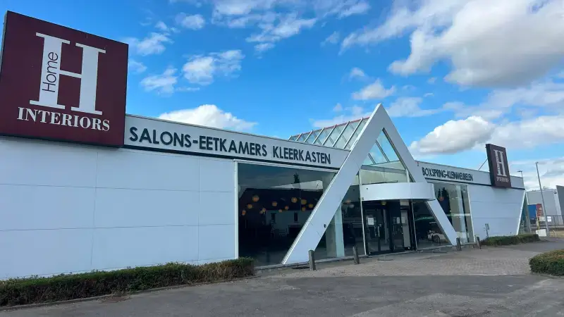 Kringwinkel Hageland opent achtste tweedehandswinkel langs Leuvensesteenweg in Boutersem: "Gaan vooral textiel verkopen"
