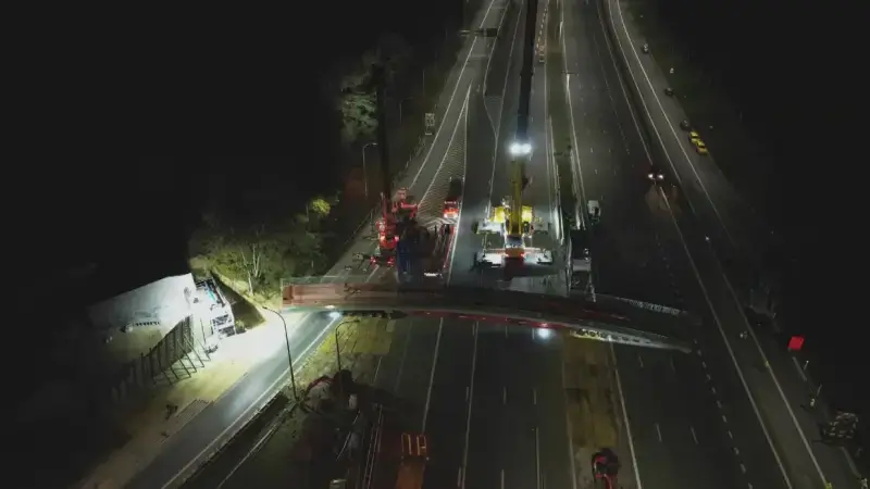 E40 gaat twee weekends in november dicht voor werken aan fietsbrug: pas eind dit jaar klaar