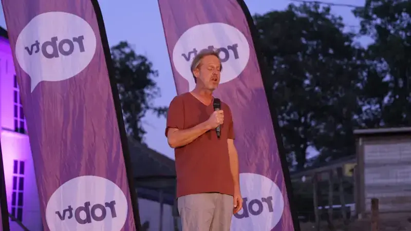 De ROB-tv Vertellingen met Bas Birker in Bekkevoort