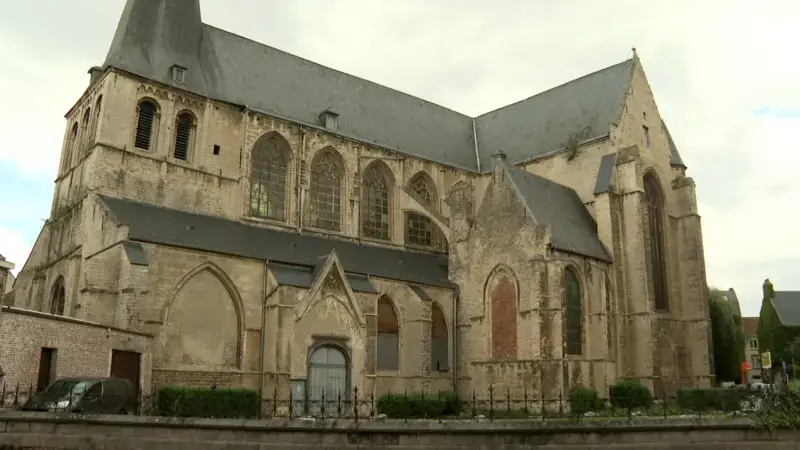 Sint-Jacobskerk in Leuven weer dicht door veiligheidsproblemen: "Herstellingen uitvoeren, volgende zomer weer open"
