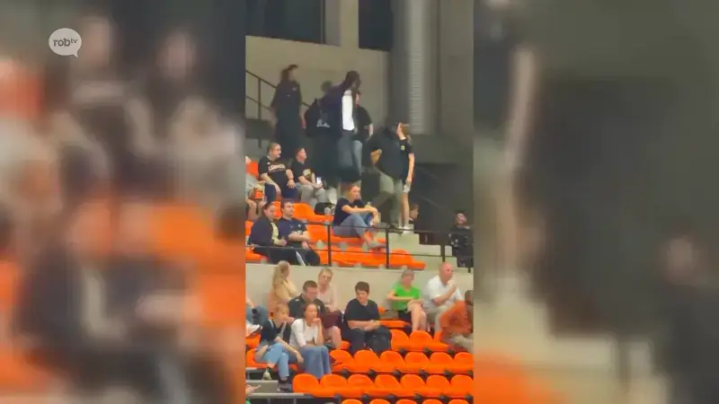BEKIJK: NBA-ster Victor Wembanyama zoekt plekje op tribune in Sportoase