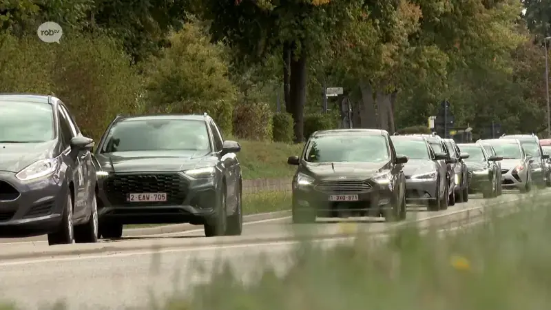 Extra drukte in Tienen door werken aan de Aarschotsesteenweg: "Vooral file tijdens ochtend- en avondspits"