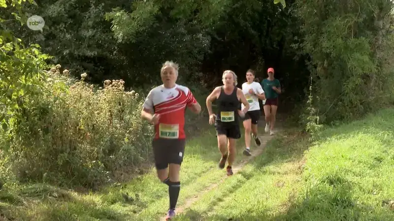Meer dan 700 lopers en wandelaars op 34e editie van Holle Wegen Jogging in Hoegaarden: "Super mooi parcours"