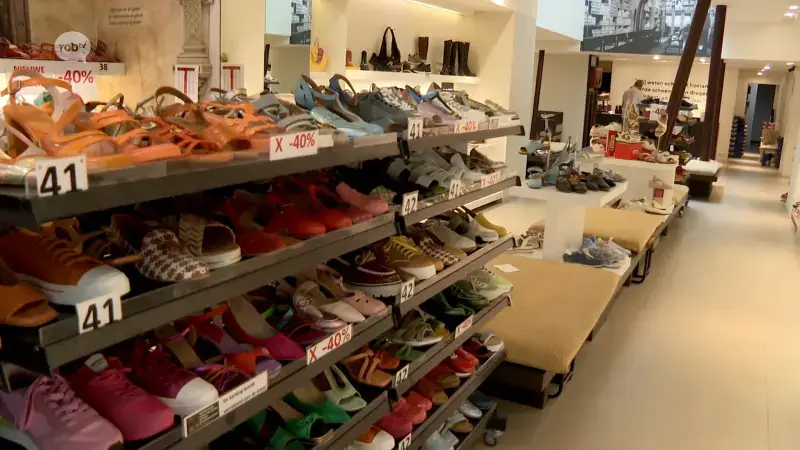 Schoenen Mertens wordt na 299 jaar in de familie overgenomen: "Er komen nieuwe uitbaters die al ervaring hebben"