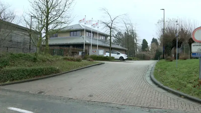 Schooluren van gemeentelijke basisscholen in Huldenberg veranderen niet, gouverneur stelt geen procedurefouten vast