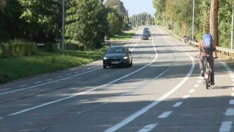 Brusselsesteenweg in Herent krijgt een nieuwe laag beton