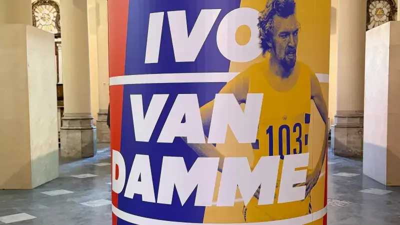 Tentoonstelling over leven van Ivo Van Damme opent vanavond in kerk van Veltem: "Het was een supergrote atleet"
