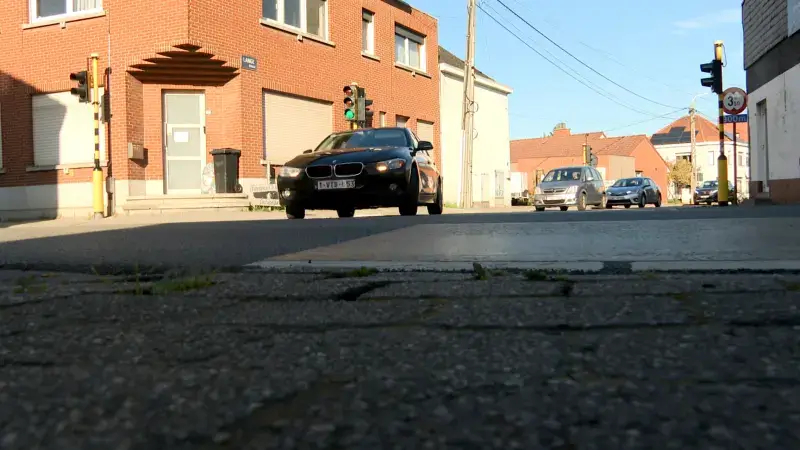 Verkeerslichten in Wezemaal opnieuw correct afgesteld: Voorbije dagen was het aanschuiven door instellingsfout
