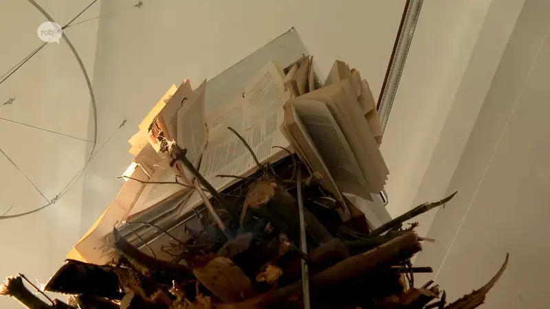 Tentoonstelling Carte Blanche in het SLAC zet mensen aan het denken: "Met onze installatie willen we vooral tonen dat AI niet de bovenhand mag nemen"