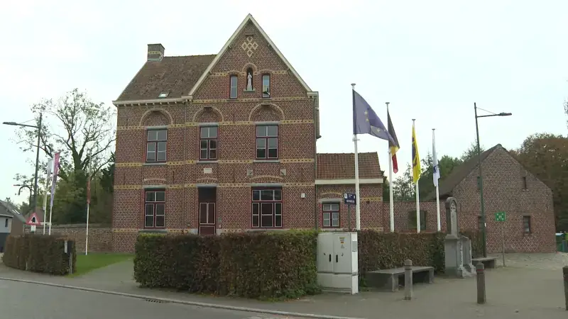 Tervuren zoekt een uitbater voor een horecazaak in de pastorie van Vossem