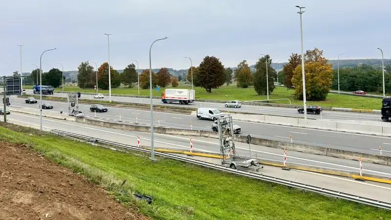 E40 tussen Haasrode en Heverlee komende twee weekends afgesloten: "Noodzakelijk om werken aan fietsersbrug uit te voeren"