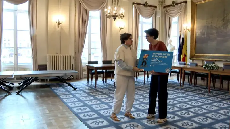Acht Tiense scholen ontvangen cheque voor hun deelname aan Operatie Proper: "We ruimen bewust met onze leerlingen de speelplaats op"