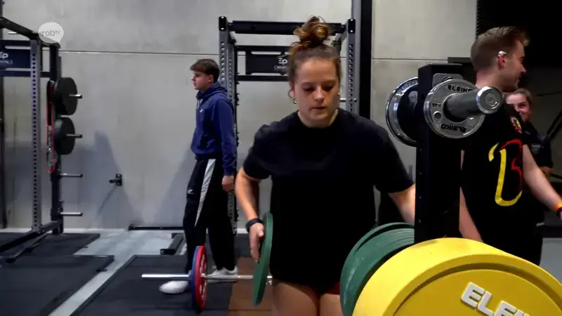 Luna Coronado uit Leuven is wereldkampioene powerliften én squat wereldrecord: "Leuke beloning voor harde werk"