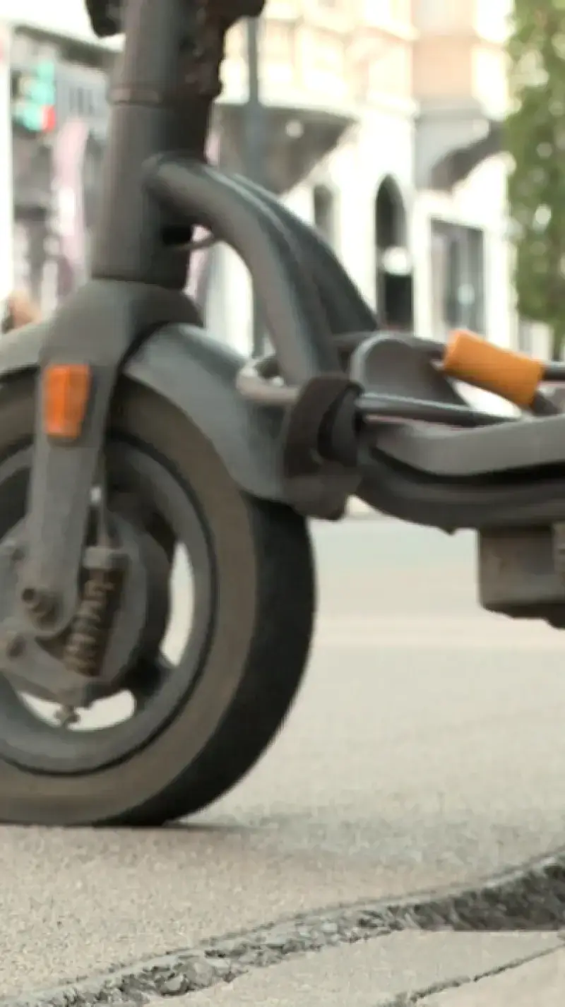 E-steppers zonder helm beboet in Leuven!